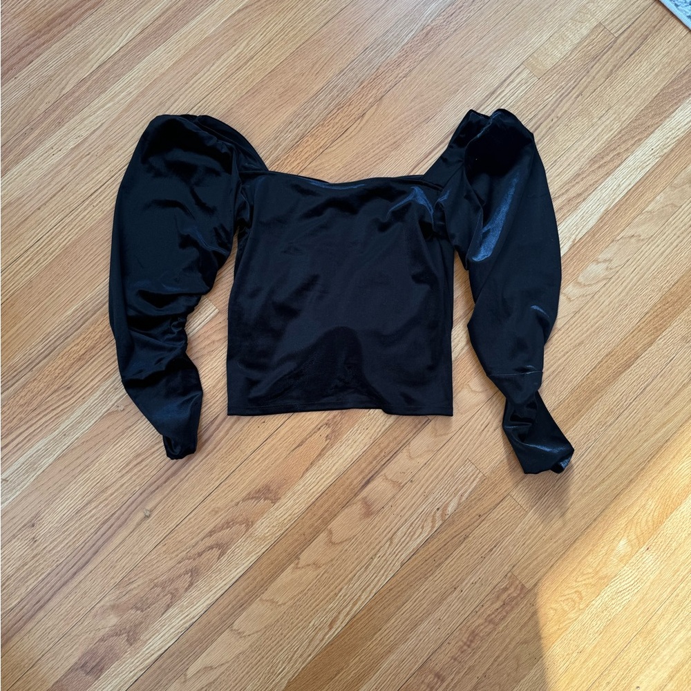 Black Off-Shoulder Ruched Top - Picture 4 of 4